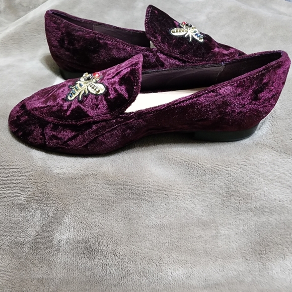 Aldo Caveny Velvet Loafers Embroidered Bee Slip On Flats Women's Size 6.5 - Picture 5 of 12